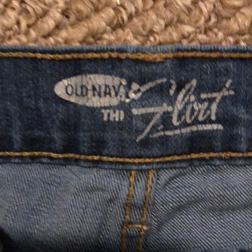 Old Navy The Flirt Jeans Size 14 Standard - Picture 2 of 5